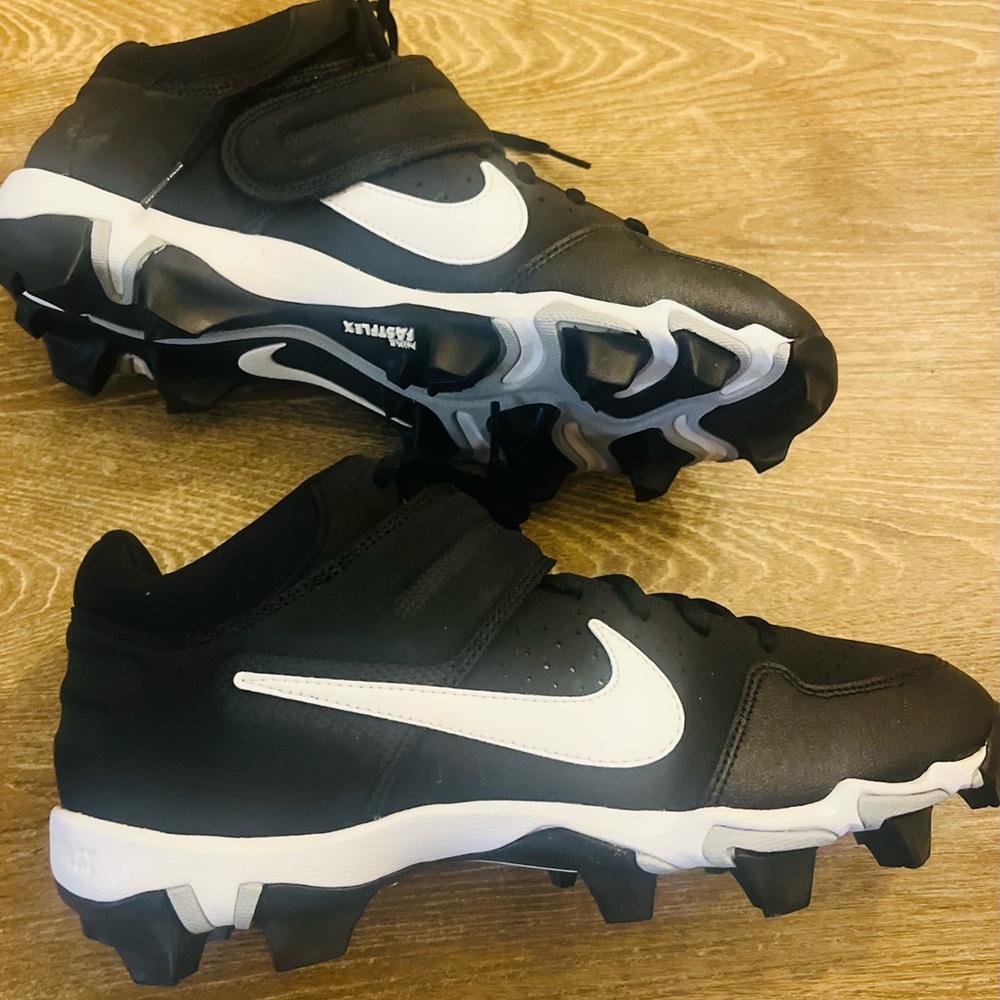 Nike Fastflex Alpha Huarache Baseball Cleat Size 9 men’s NWOT